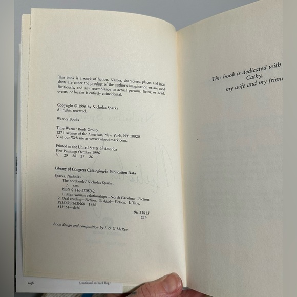 Signed copy of The Notebook by Nicholas Sparks, Hardcover - Picture 5 of 6